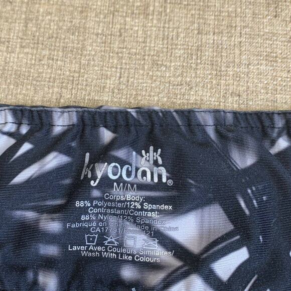 Kyodan women Black Floral Print Leggings Yoga Pants sz medium capris - Picture 8 of 9